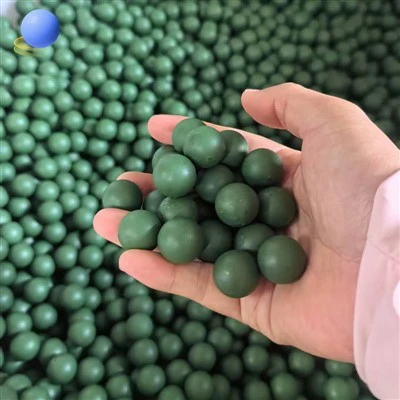 Esfera de aço coberta de plástico